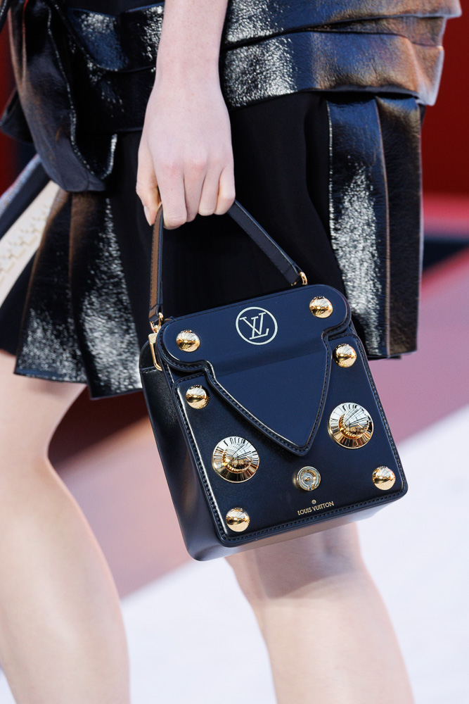 The Oversized Bags of Louis Vuitton Spring 2023 - PurseBlog