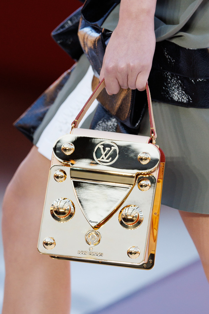 This Louis Vuitton Bag Is the Breakout Star of Spring Fashion