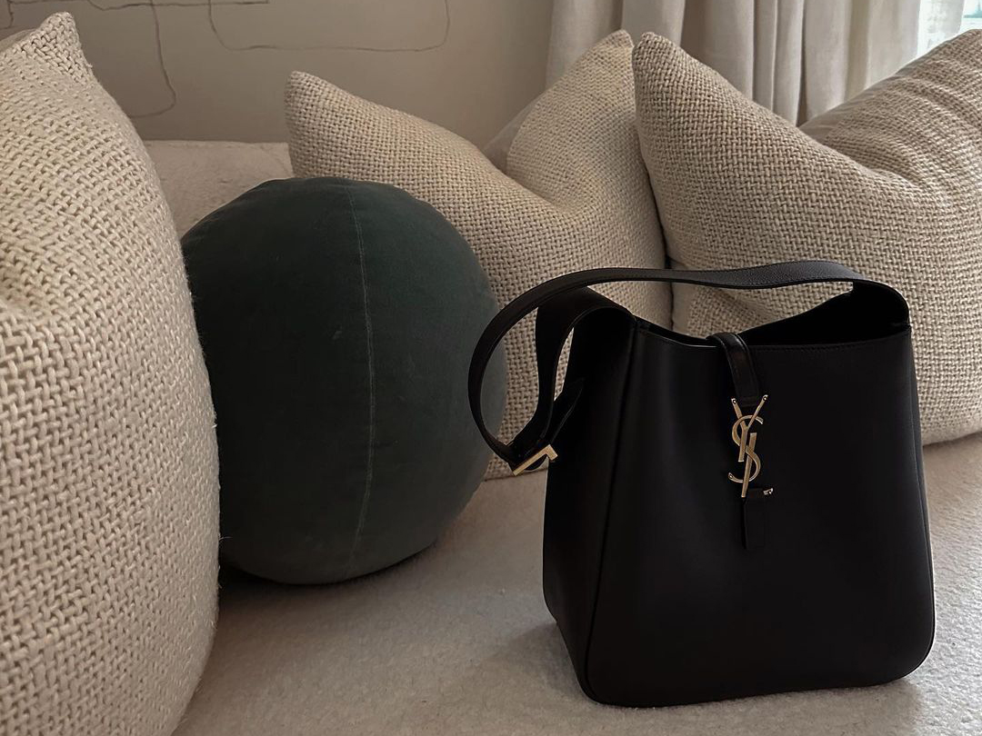 Saint Laurent Le 5 7 Mini Hobo Bag, One Size | Elysewalker