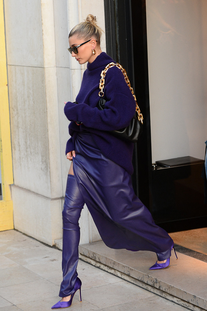 Hailey bieber sales balenciaga bag