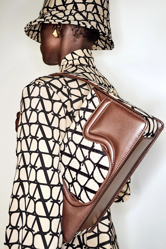 Valentino Resort 2022 Collection  Fashion, Valentino bags, Valentino