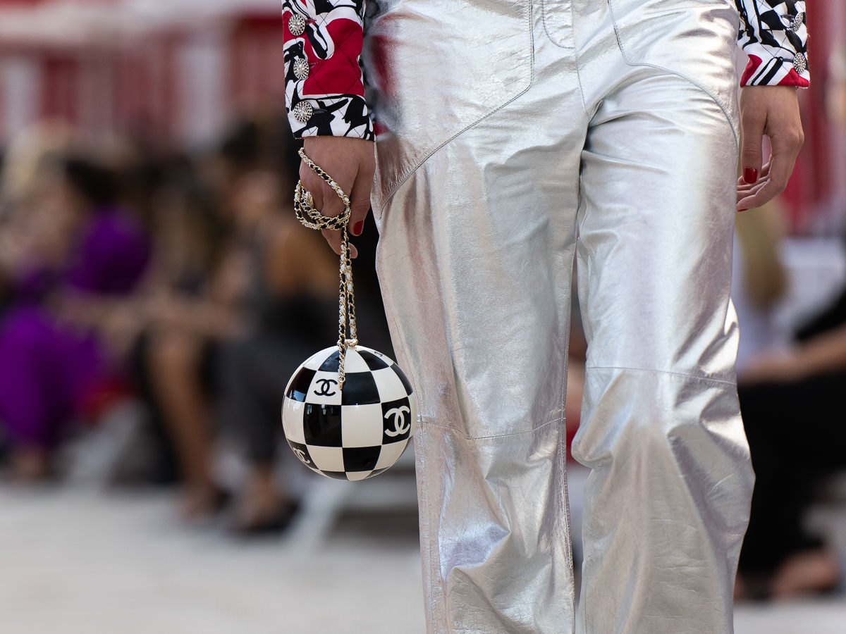 Chanel Cruise 2023 Runway Bags 8 of 35