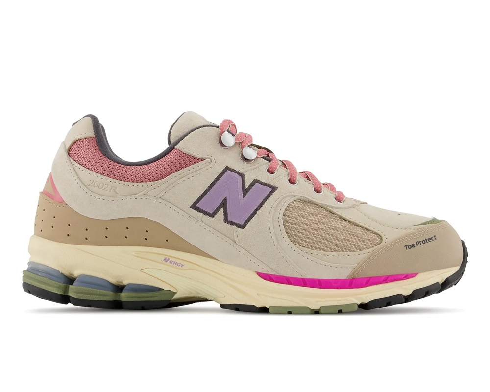 New Balance Sneakers