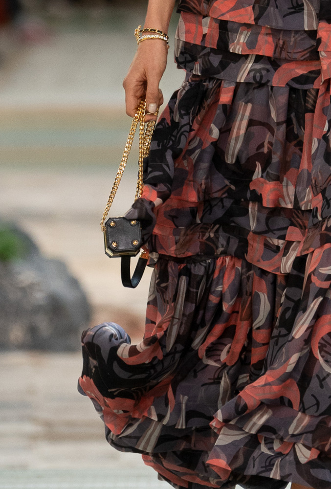 Chanel Métiers d'Art 2023 is a Bold Ode to the Seventies - PurseBlog