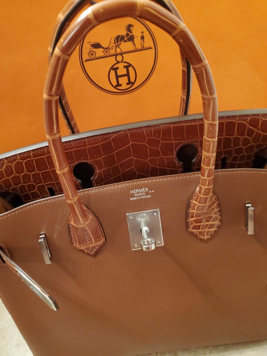 A 30cm Birkin in Noisette Chevre and Etrusque Gator with PHW from October 2019. Photo via TPFer @ibeblessed.