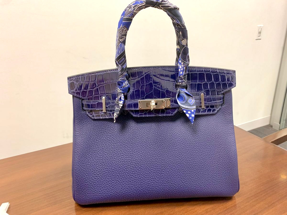 A 30cm Birkin in Bleu Saphir Togo with PHW from October 2019. Photo via TPFer @smileygirl.