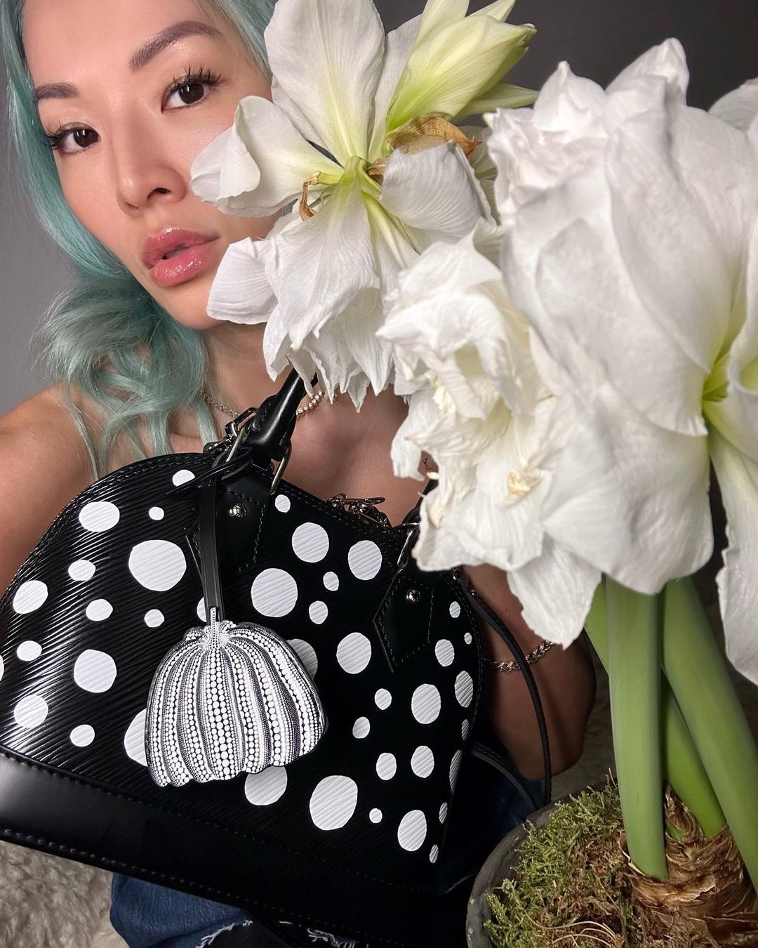 tina leung louis vuitton yayoi kusama alma bag