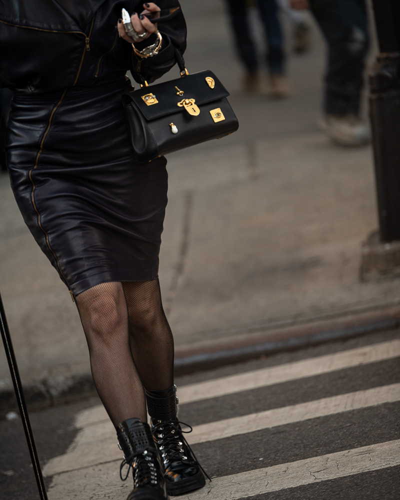 The 10 Best Silver Handbags to Nail the NYFW Street Style Look – WWD