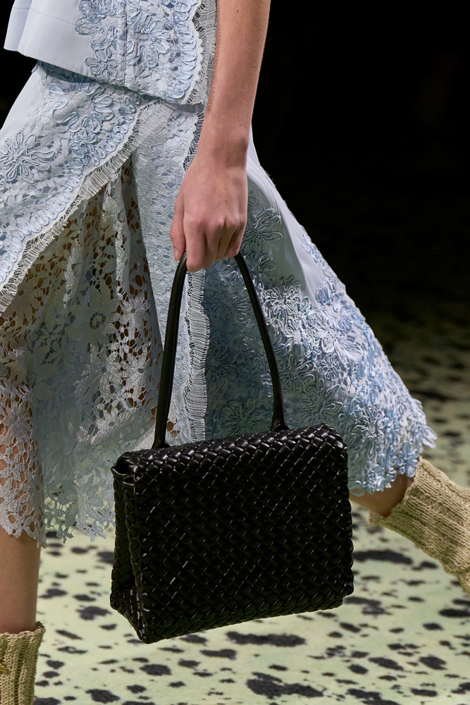 It Bag Alert: Bottega Veneta's Sardine Bag Is Becoming A Celebrity