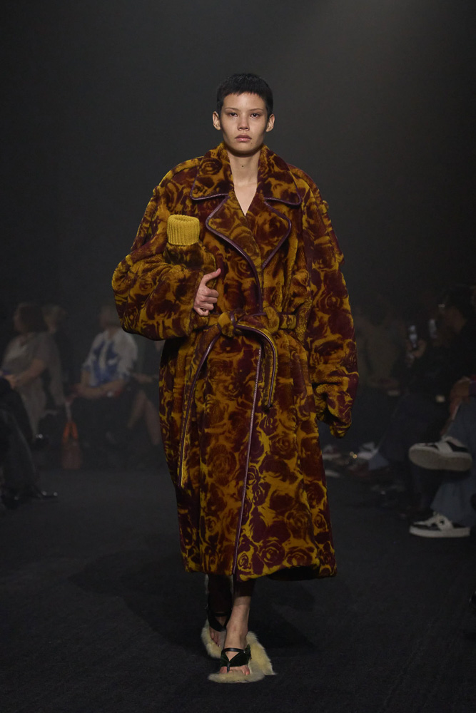 Daniel Lee s Burberry Fall 2023 35 Daniel Lee s Burberry Fall 2023 35