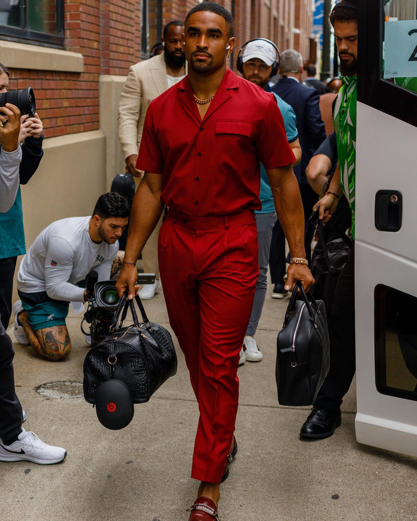 Jalen Hurts gifted Eagles O-linemen Louis Vuitton bags for