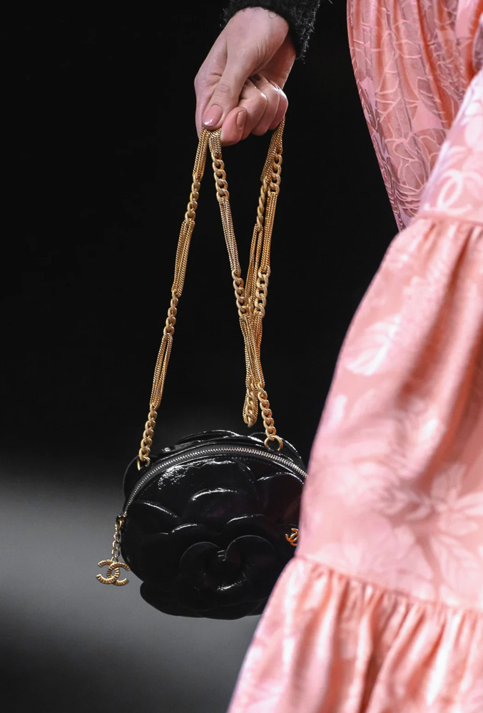 Chanel Velvet CC 'Dad' Sandals Navy – The Luxury Shopper