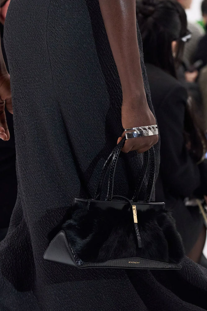 Three Handbag Trends That Ruled the Fall 2023 Runways - PurseBlog