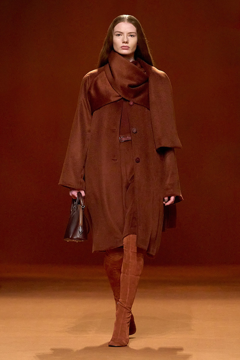 Hermes AW23 Look 18b. Photo via Vogue.com