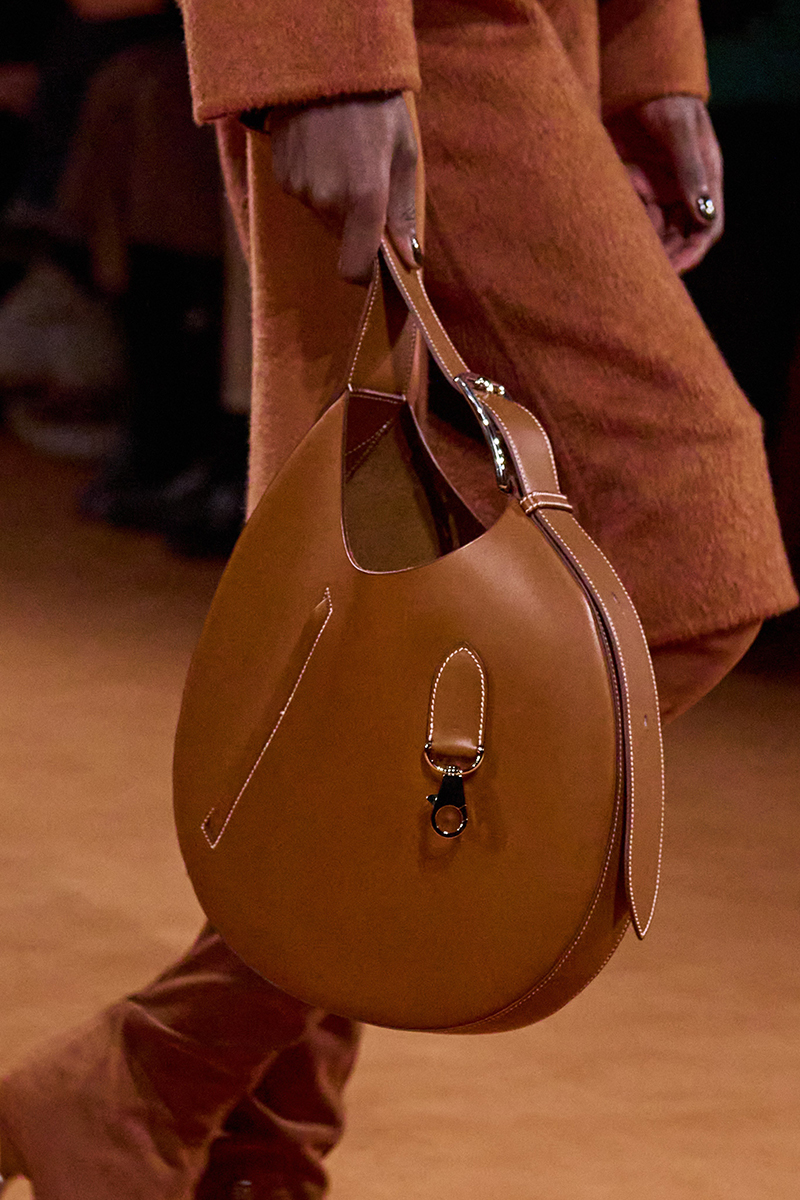 The Arcon Bag (Look 21). Photo via Vogue.com