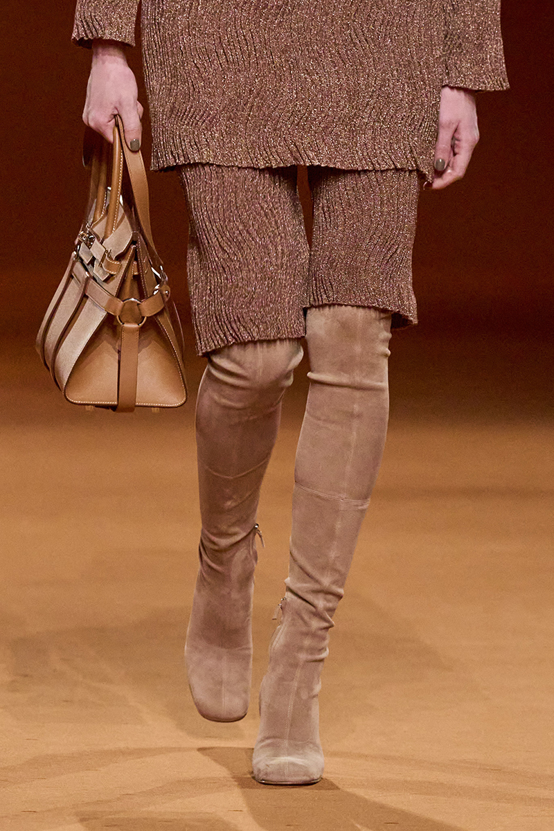 Hermes AW23 Look 25. Photo via Vogue.com