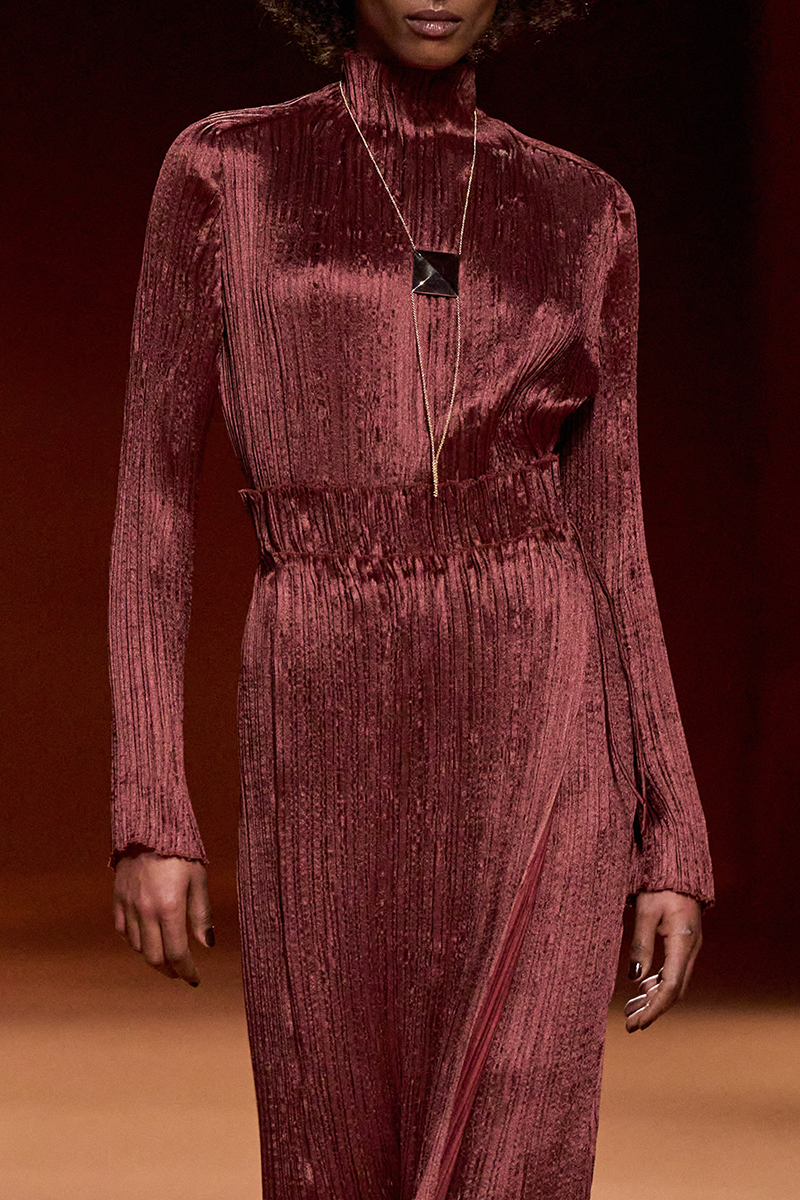 Hermes AW23 Look 59. Photo via Vogue.com