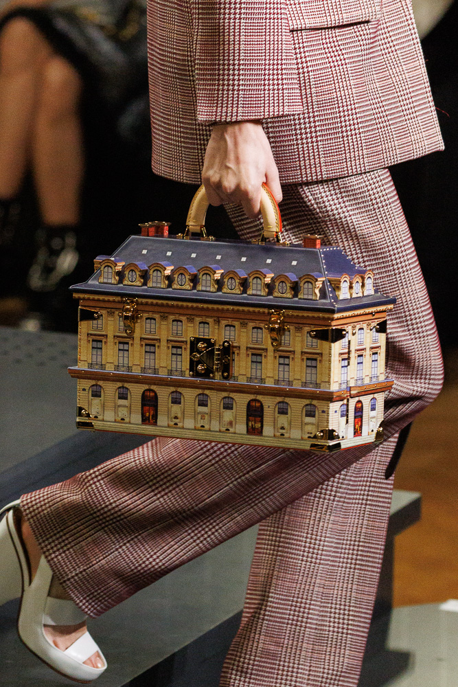 Louis Vuitton Fall 2023 Runway Bags 10 Louis Vuitton Fall 2023 Runway Bags 10