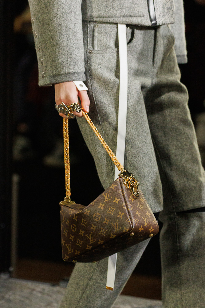 Louis Vuitton's Fall 2016 Bags Introduced New Shapes and Prints - PurseBlog