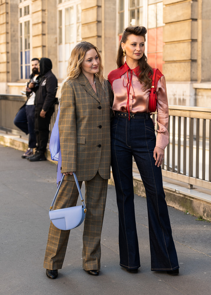PFW Fall 2023 Street Style Day 3 45