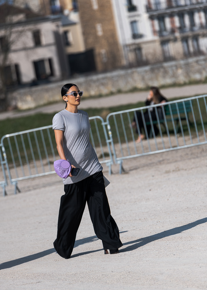 PFW Fall 2023 Street Style Day 3 9