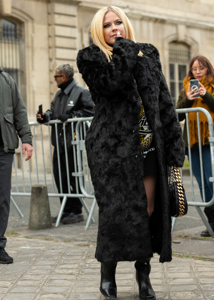 PFW Street Style Bags Fall 2023 Day 7 4