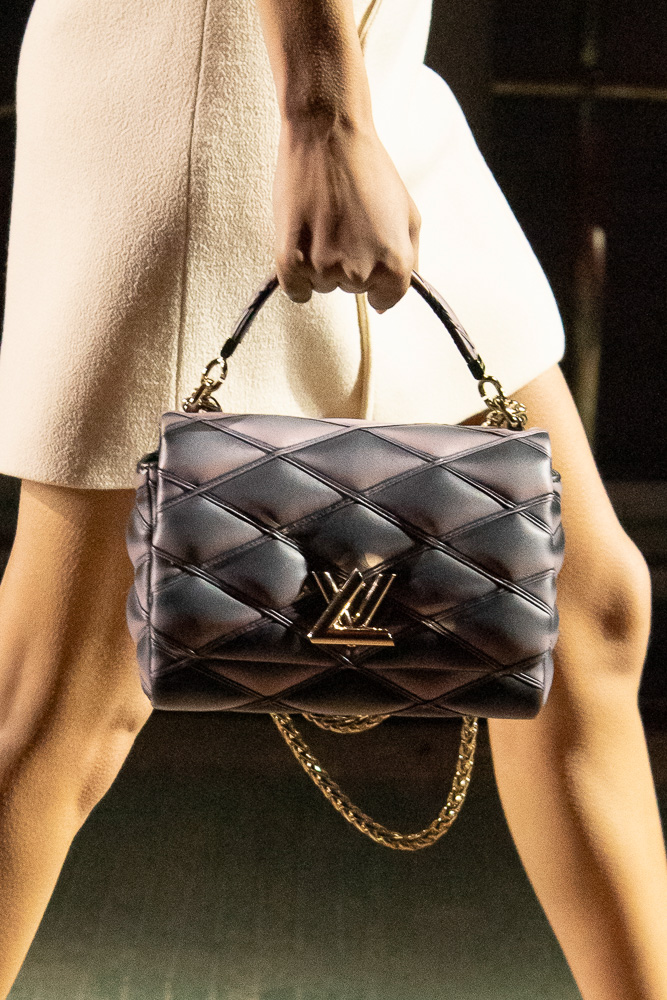 louis vuitton prefall 2023 loop bag｜TikTok Search