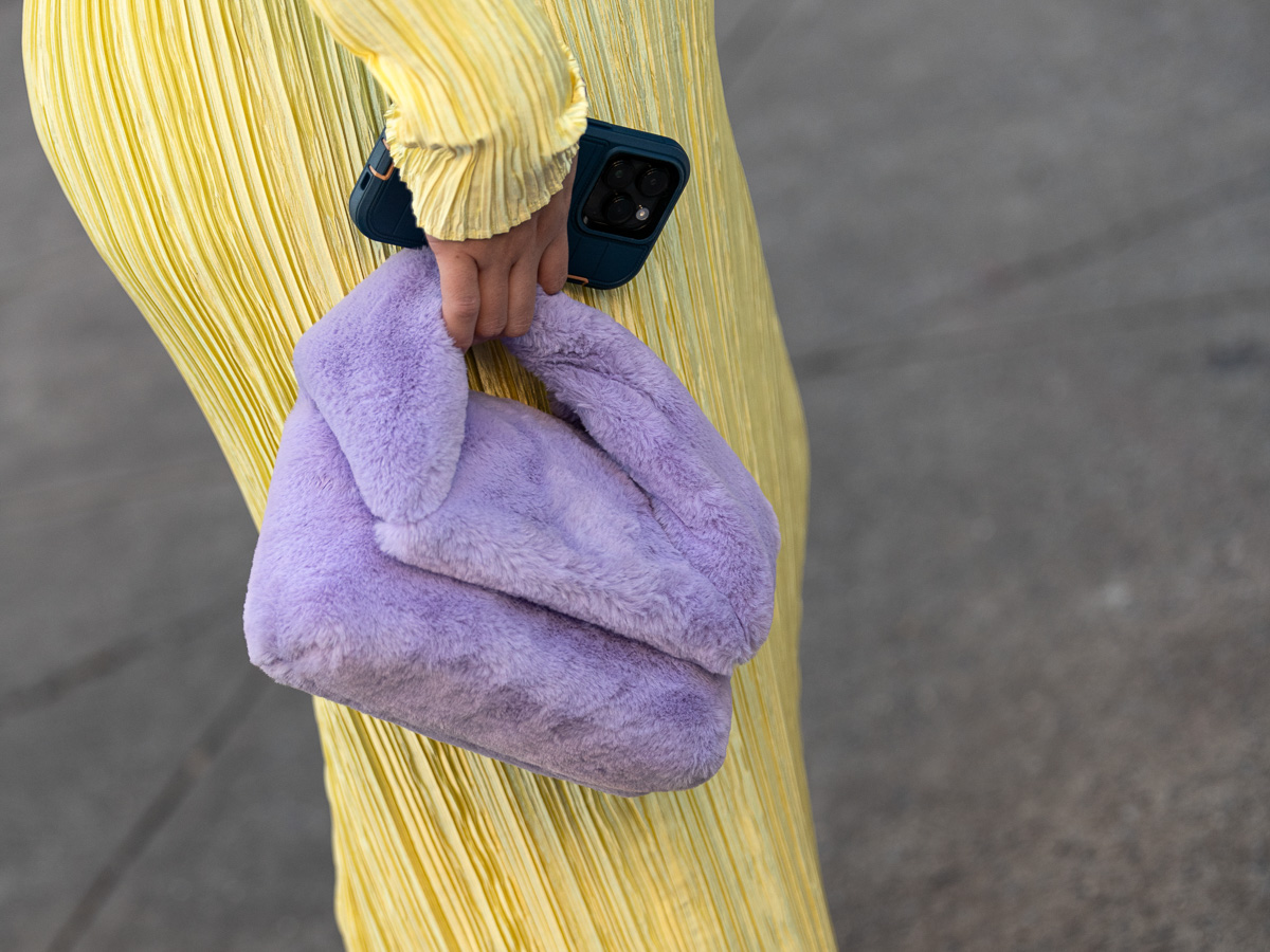 SHEARLING FOR SUMMER JW Anderson Twister Bag