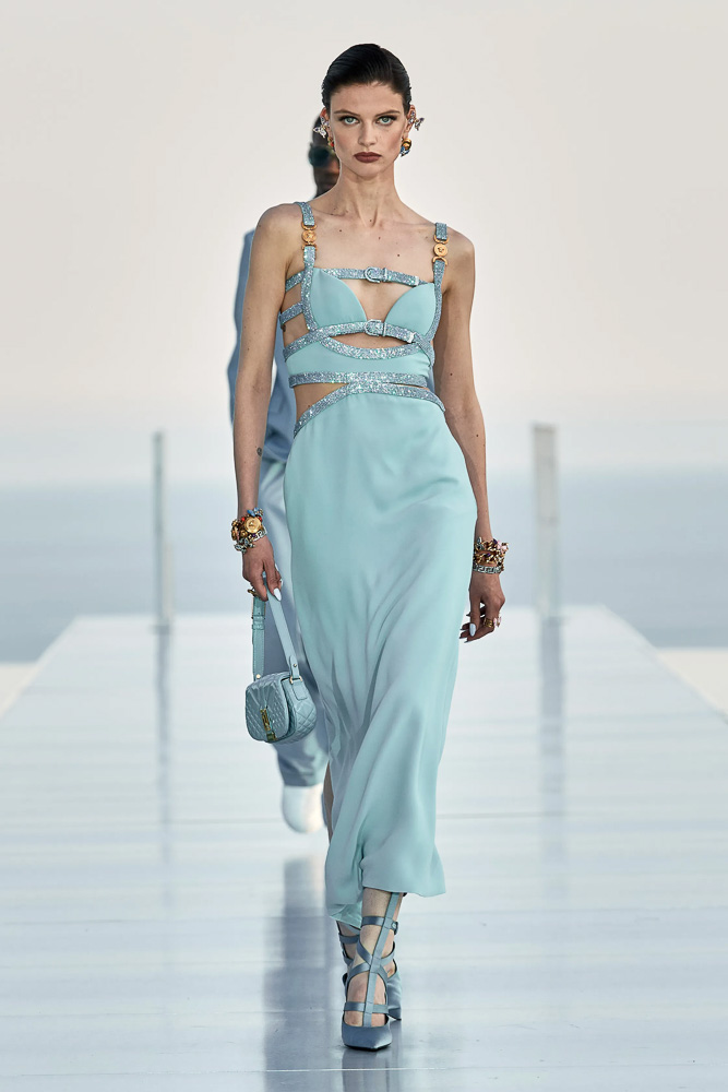 Versace x Dua Lipa La Vacanza 17 Versace x Dua Lipa La Vacanza 17
