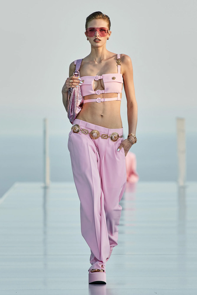 Versace x Dua Lipa La Vacanza 24 Versace x Dua Lipa La Vacanza 24