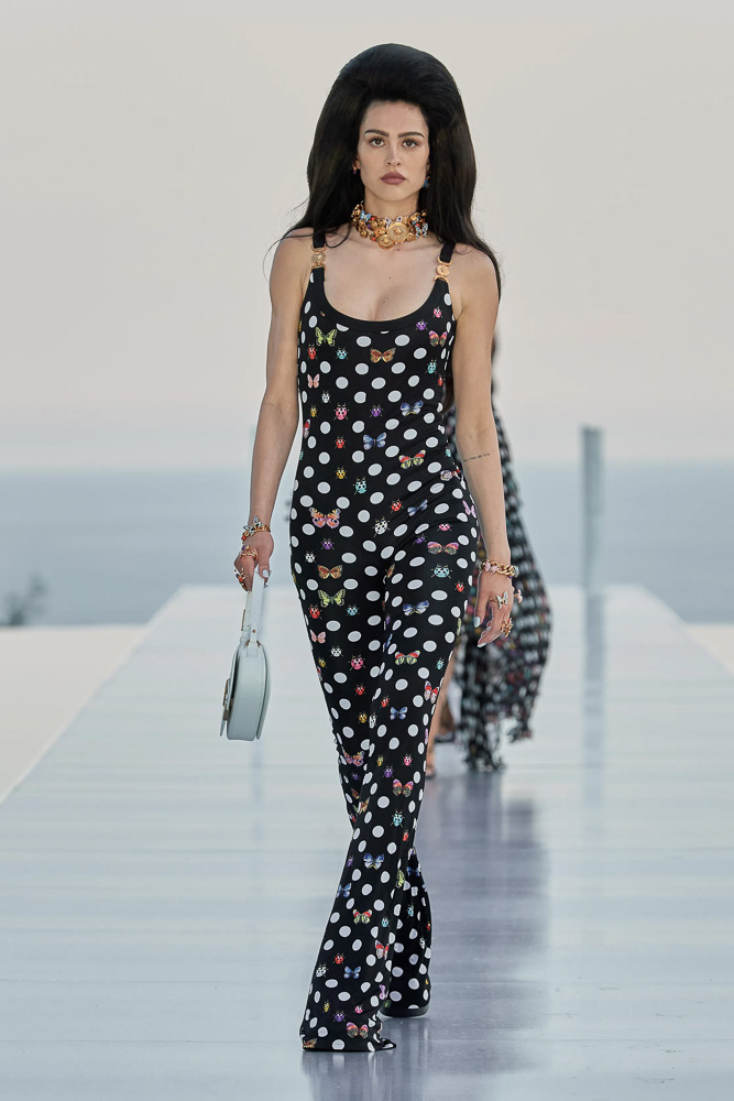 Versace x Dua Lipa La Vacanza 4 Versace x Dua Lipa La Vacanza 4