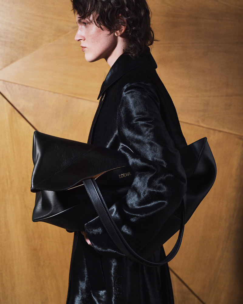 LOEWE PF 2023 7 LOEWE PF 2023 7