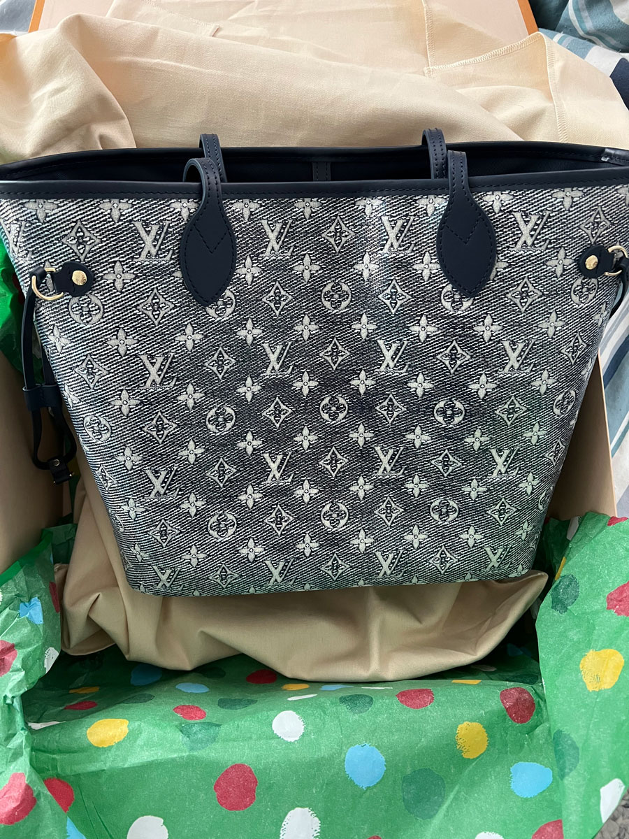 Louis Vuitton Ltd. Ed. Neverfull Jacquard Holographic Mm in Gray