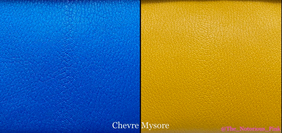 Chevre Mysore in Bleu Hydra and Jaune Ambre, each with a clearly visible spine.