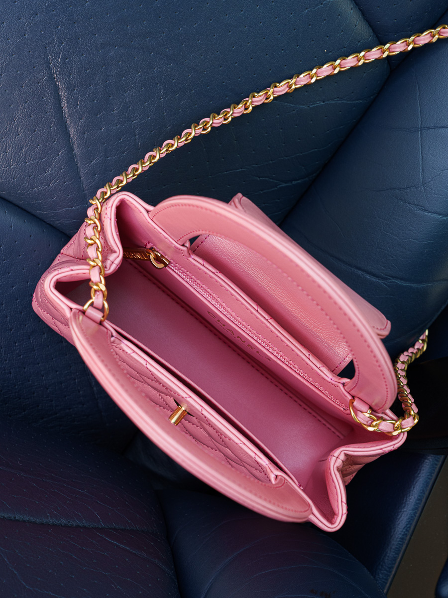 Chanel's New “Kelly” Bag: Vintage with Modern Minimalism