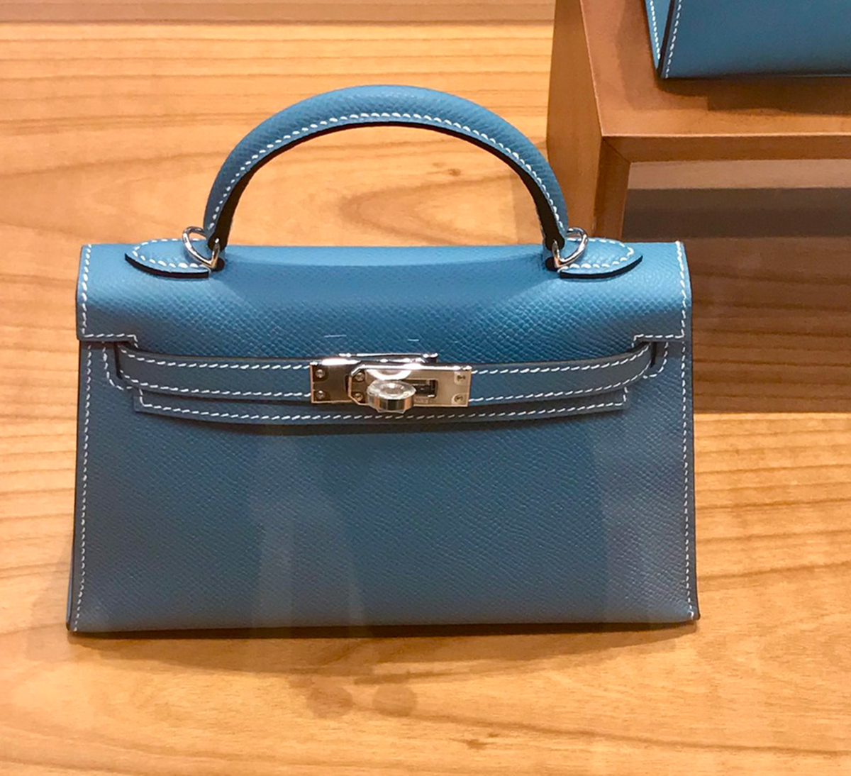 Hermes Mini Kelly I Bag 8L Beton Swift GHW