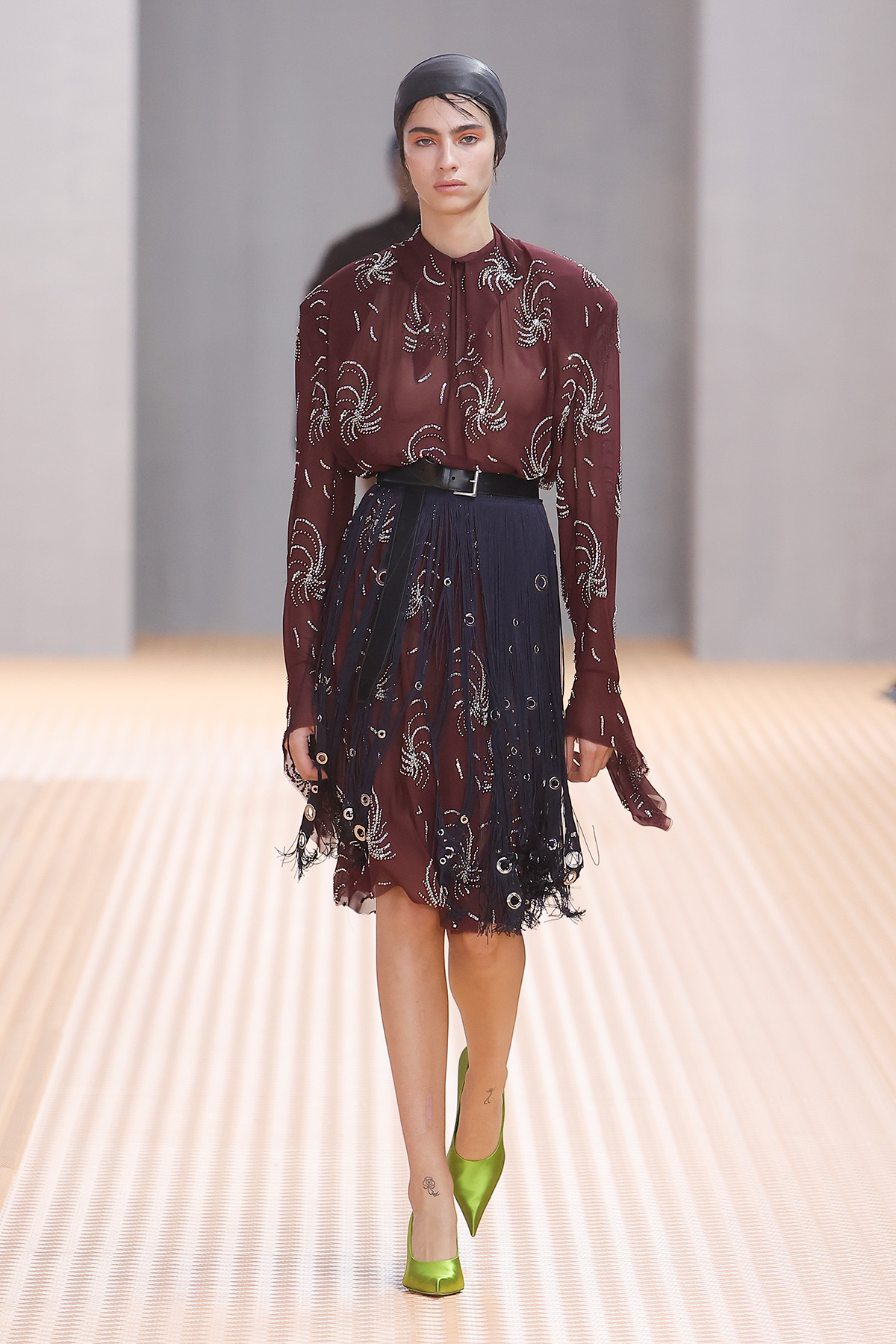 prada bordeaux Donna SS24 10 prada bordeaux Donna SS24 10