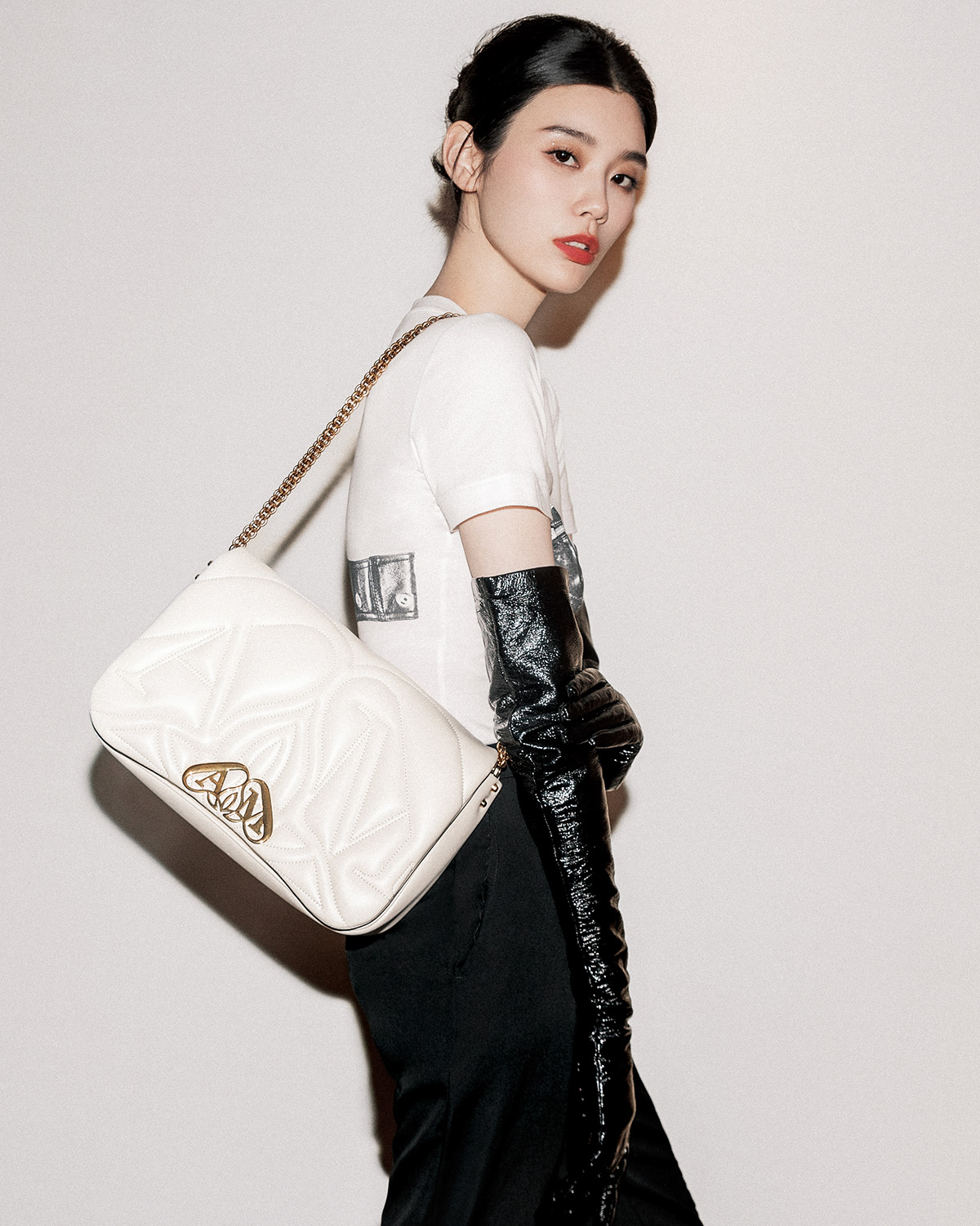 Xi Mengyao Alexander McQueen Bag