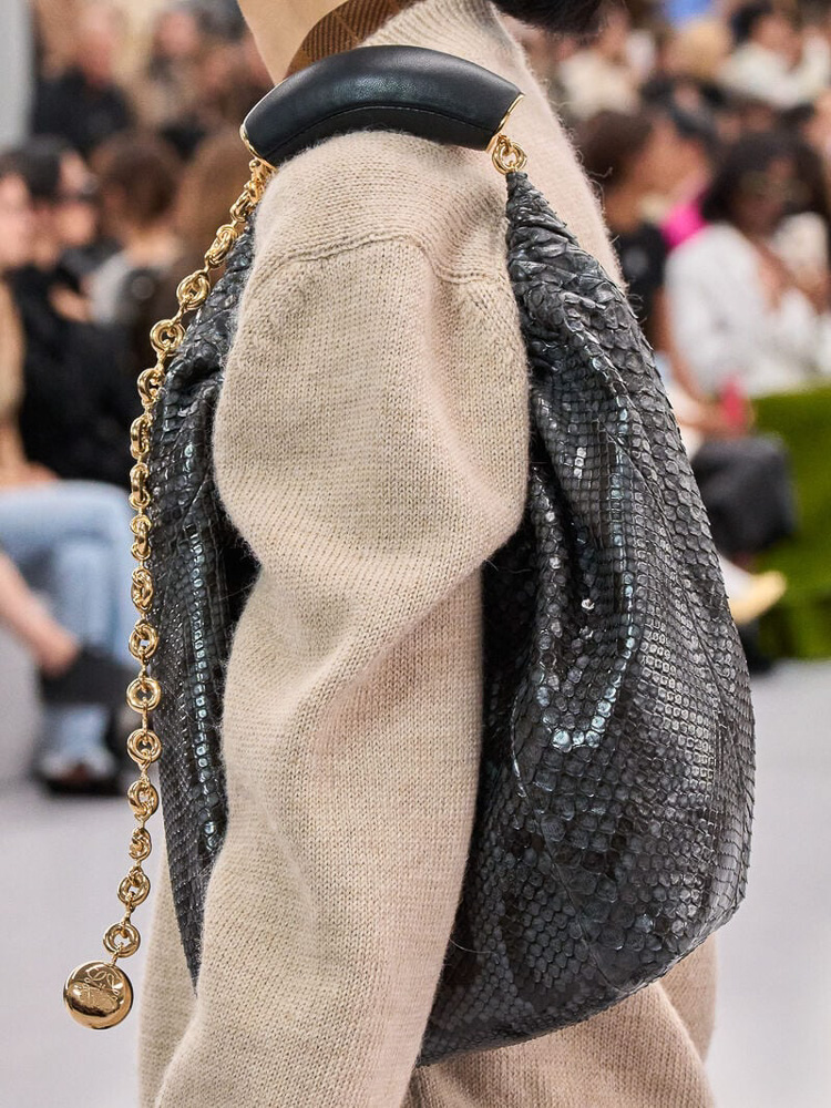 Chanel: 10 on-trend bags spotted at the Fall/Winter 2020-2021 show