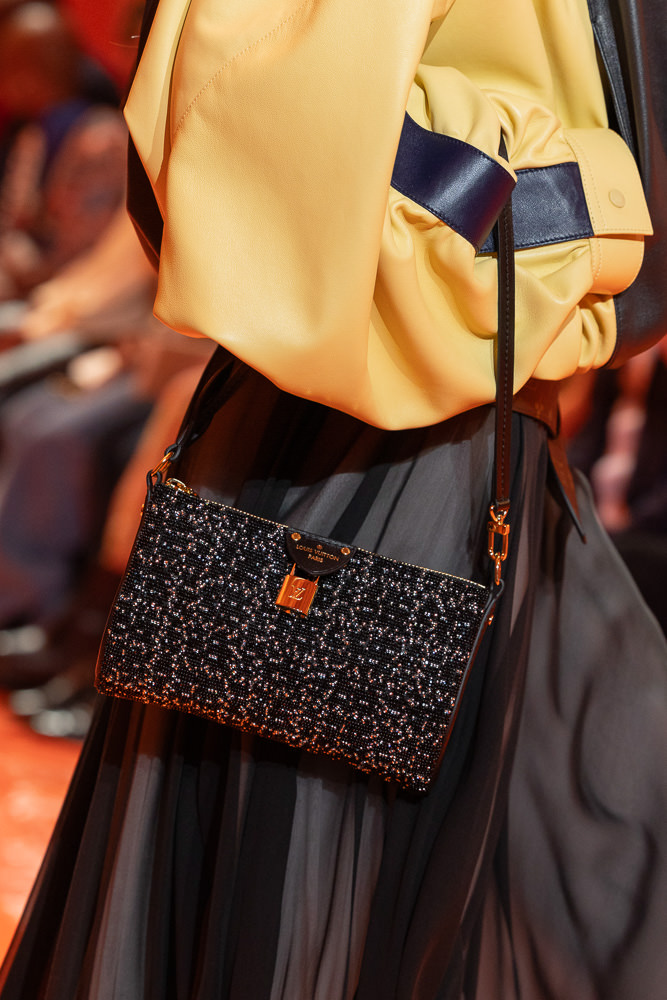 Louis Vuitton's Spring 2019 Show Explored All the Different Shapes a  Handbag Could Possibly Be - PurseBlog