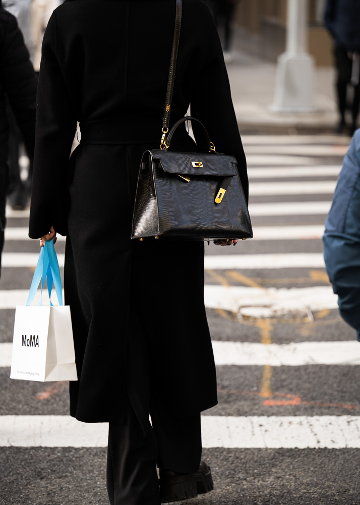 Bags jacquemus in the Wild UES Nov 2023 15