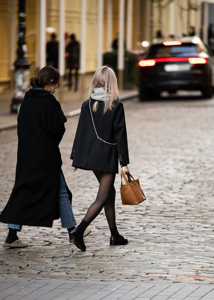 Bags jacquemus in the Wild UES Nov 2023 22