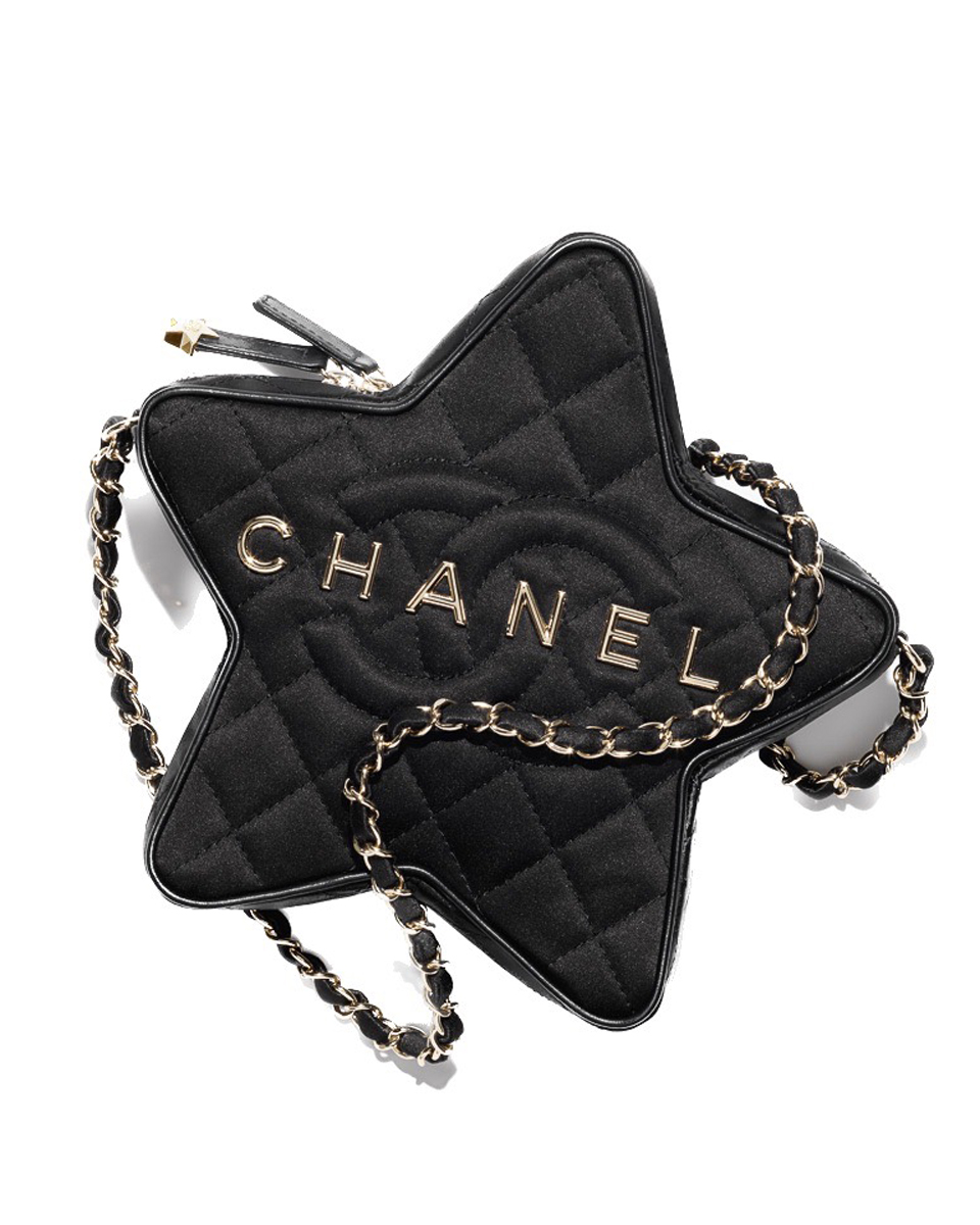 Chanel Bag in black satin and metal AS4579