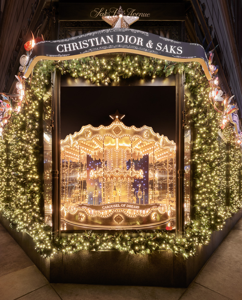 DIOR CAROUSEL OF DREAMS SAKS WINDOWS 2023 5