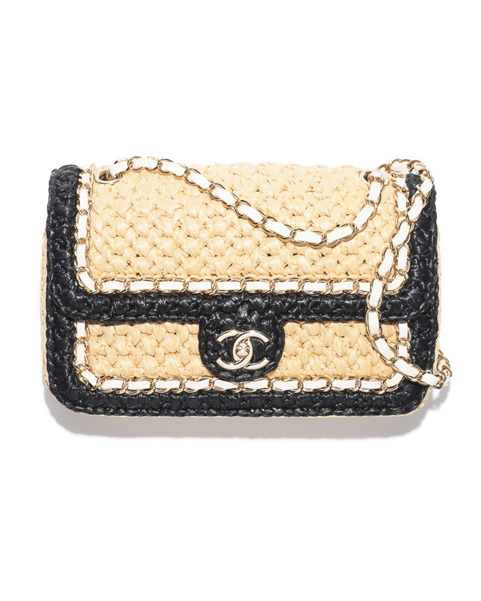 chanel bag in beige and black raffia and metal AS4515