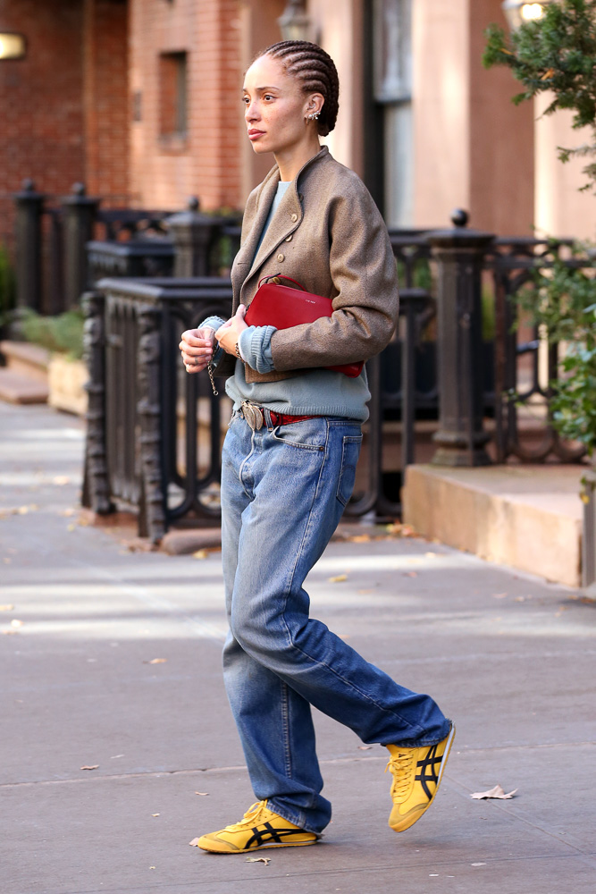 Adwoa Aboah The Row Dalia Leather Shoulder Bag Adwoa Aboah The Row Dalia Leather Shoulder Bag