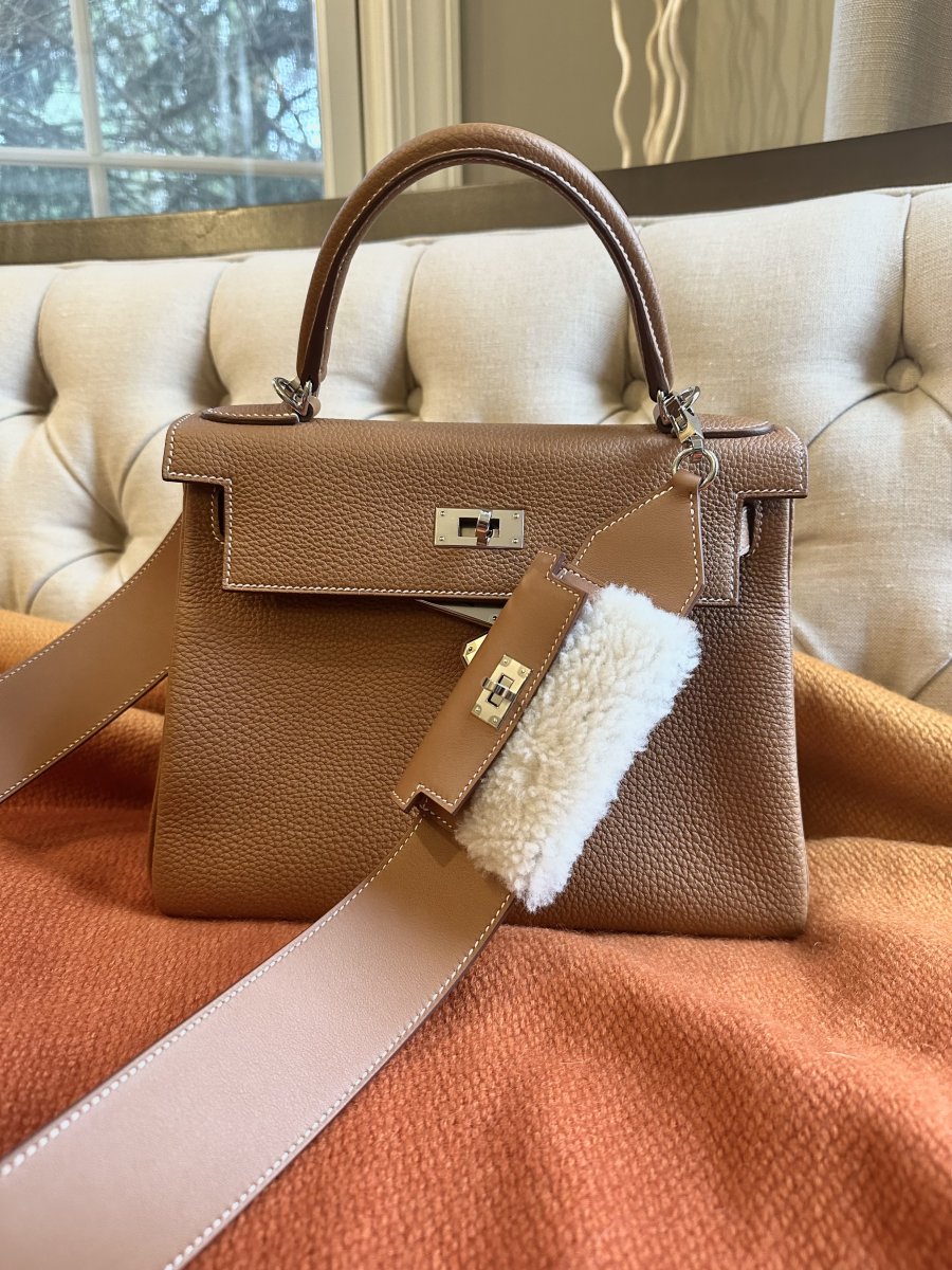 Hermes Gold Kelly 28