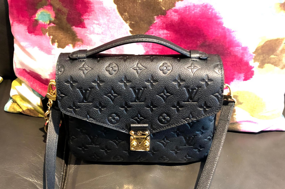 Louis Vuitton Pochette Metis