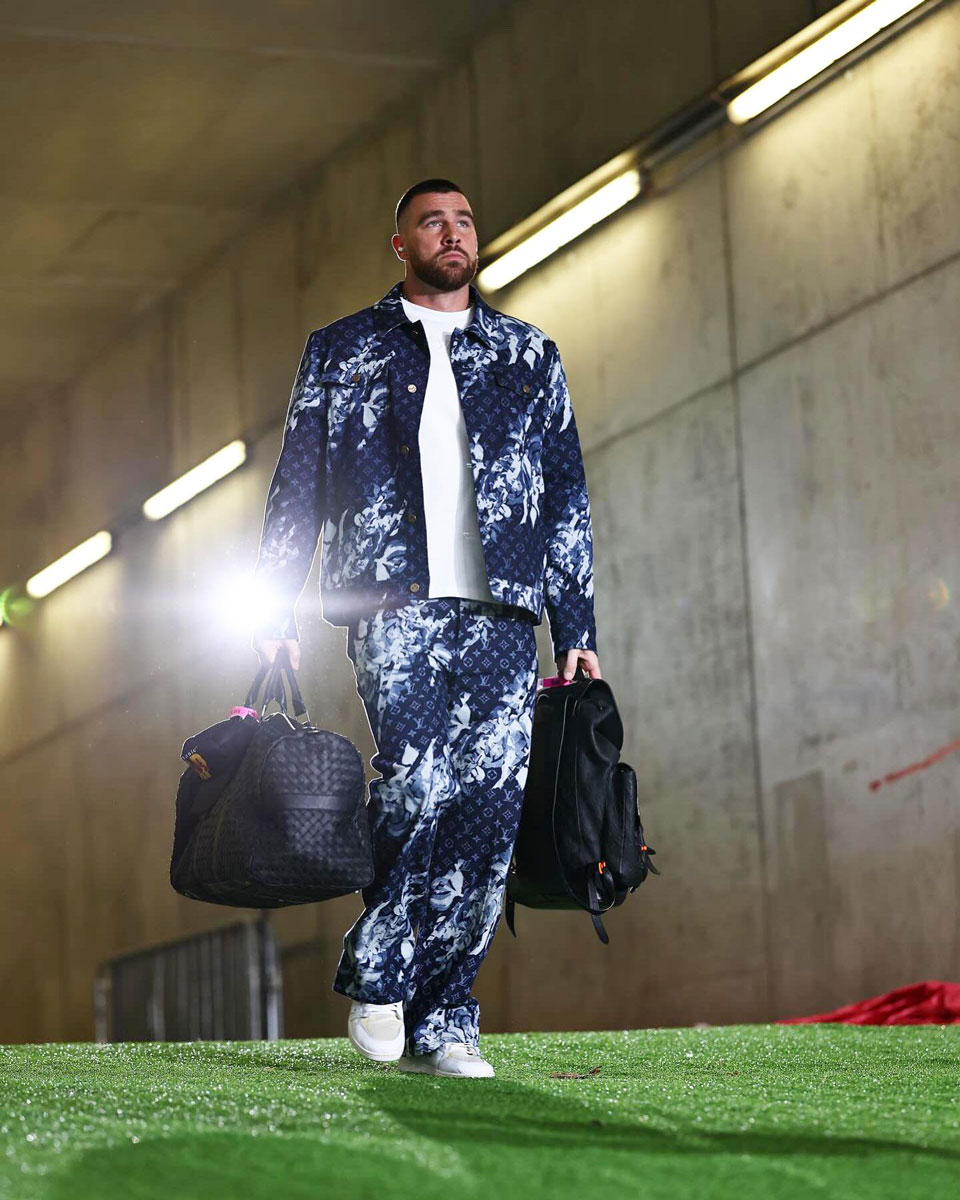 Travis Kelce Bottega Veneta Black Duffle Travis Kelce Bottega Veneta Black Duffle