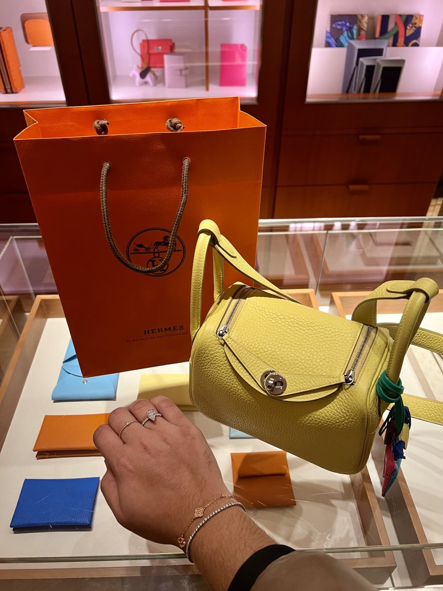 hermes mini lindy